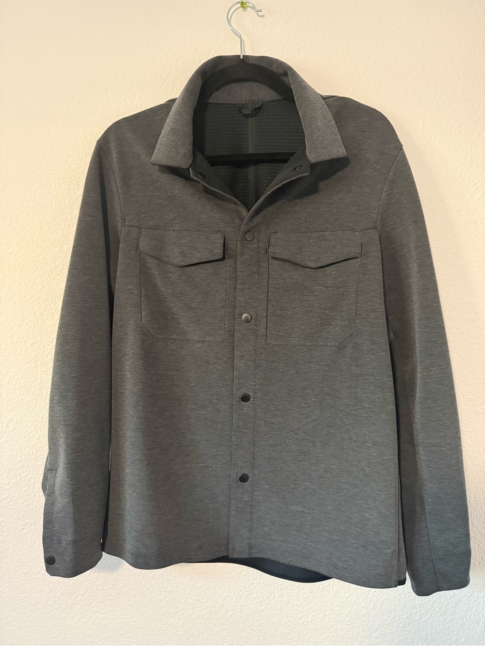 lululemon athletica Men's Charcoal Gray Lightweight Shirt Jacket PM